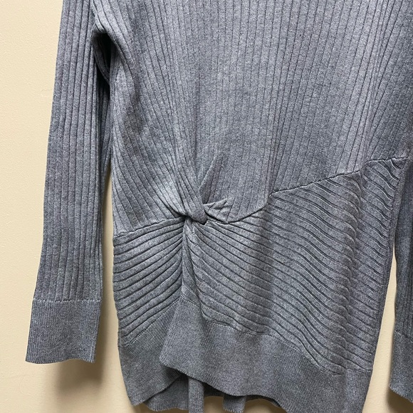 LOFT Gray Ribbed Knit Top - Picture 3 of 4